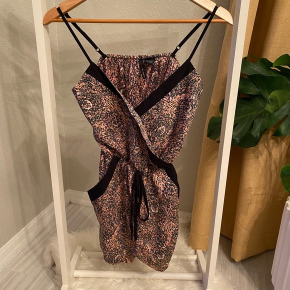 Fire Los Angeles Size Small Multicolor Romper - Picture 1 of 4